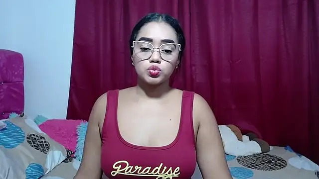 kiara milf  online show from April 1, 2026, 10:07 pm