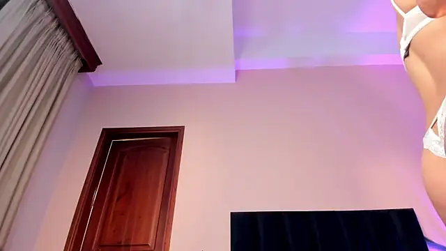 AlissaNix online show from April 2, 2026, 12:29 am