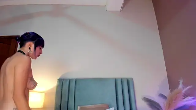 Snapshot of AlissaNix chatting on February 25, 2026, 12:33 am AlissaNix online show from February 25, 2026, 12:33 am