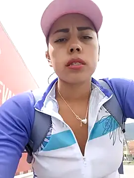 Snapshot of _andrea30 chatting on March 6, 2025, 3:45 pm andrea30 online show from March 6, 2025, 3:45 pm