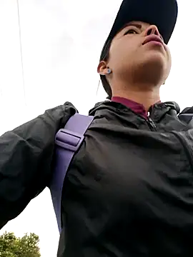 Snapshot of _andrea30 chatting on September 17, 2025, 11:34 am andrea30 online show from September 17, 2025, 11:34 am