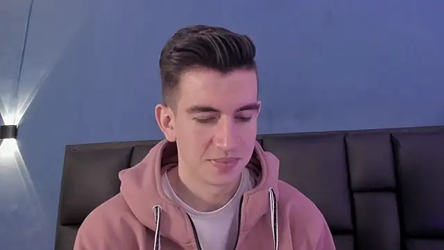 Snapshot of MikaelSlow chatting on October 17, 2025, 3:54 am MikaelSlow online show from October 17, 2025, 3:54 am