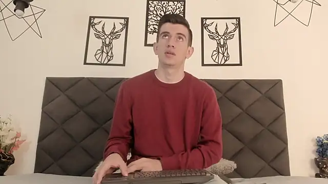 Snapshot of MikaelSlow chatting on March 14, 2025, 6:10 am MikaelSlow online show from March 14, 2025, 6:10 am