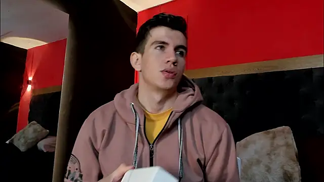 Snapshot of MikaelSlow chatting on November 3, 2025, 8:23 pm MikaelSlow online show from November 3, 2025, 8:23 pm