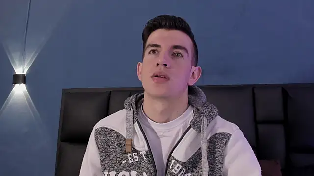 Snapshot of MikaelSlow chatting on October 8, 2025, 3:19 am MikaelSlow online show from October 8, 2025, 3:19 am