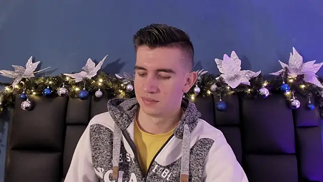 Snapshot of MikaelSlow chatting on November 30, 2025, 5:30 am MikaelSlow online show from November 30, 2025, 5:30 am