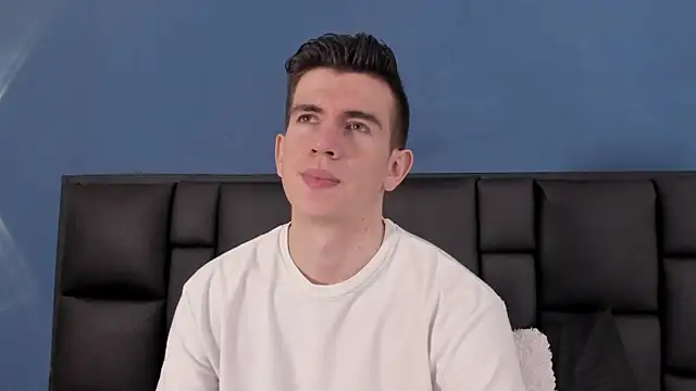 Snapshot of MikaelSlow chatting on September 28, 2025, 10:50 pm MikaelSlow online show from September 28, 2025, 10:50 pm