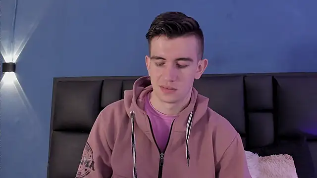 Snapshot of MikaelSlow chatting on September 20, 2025, 3:55 am MikaelSlow online show from September 20, 2025, 3:55 am