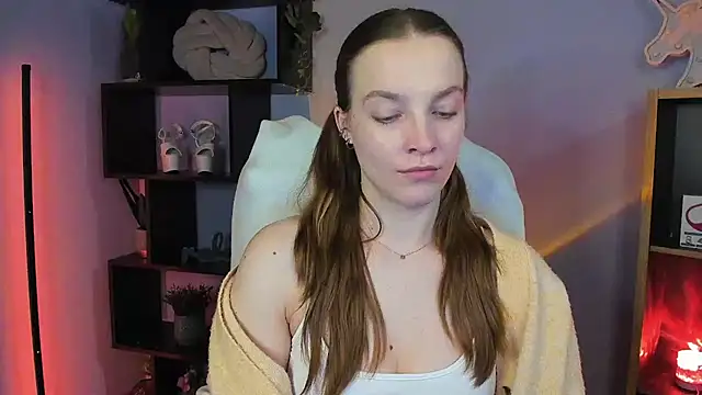 Snapshot of kenzie_x chatting on February 25, 2025, 8:14 am kenzie x online show from February 25, 2025, 8:14 am