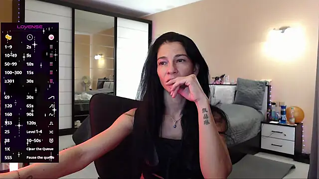 DelicateKiss online show from November 26, 2025, 9:31 am