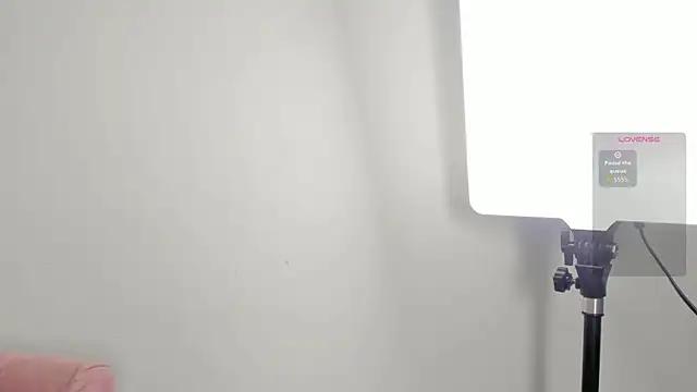 im alejandra  online show from January 9, 2026, 4:52 am