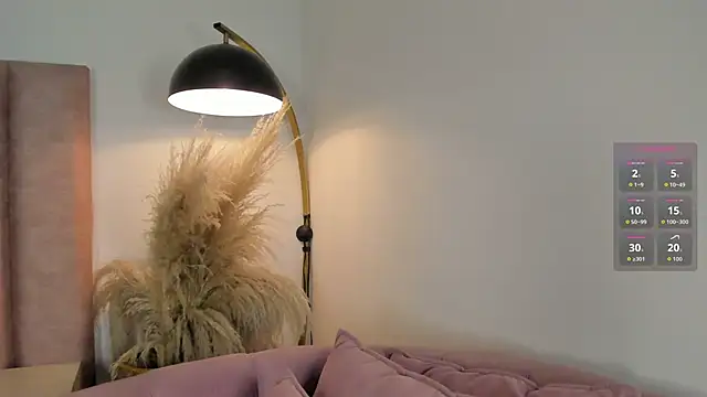 im alejandra  online show from April 20, 2026, 5:21 am