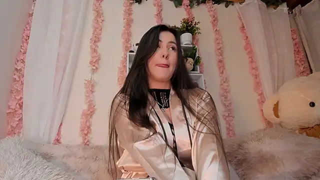 Idara and Edahi01 online show from February 23, 2026, 11:44 am