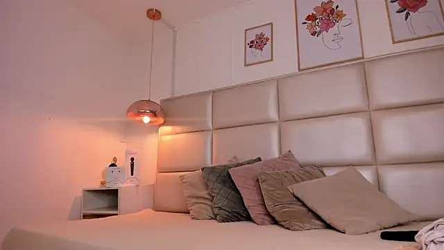 Snapshot of Aily_Yozuko chatting on March 7, 2025, 2:57 am Aily Yozuko online show from March 7, 2025, 2:57 am