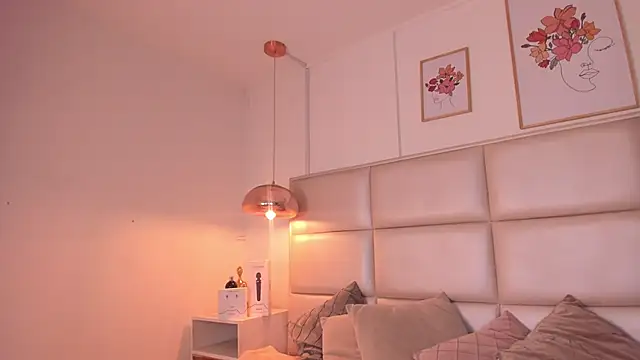 Snapshot of Aily_Yozuko chatting on March 18, 2025, 2:51 am Aily Yozuko online show from March 18, 2025, 2:51 am