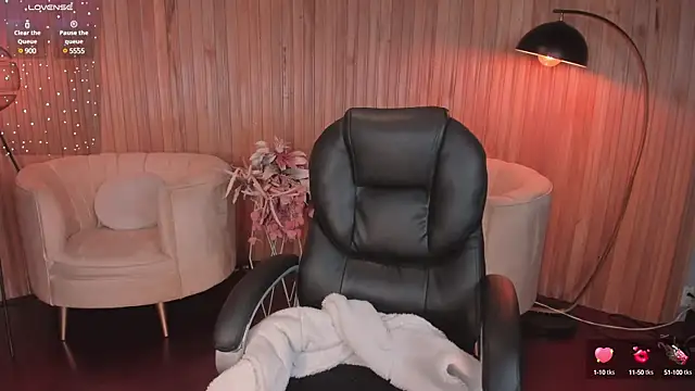 CarolineGraceX online show from March 12, 2025, 10:59 am