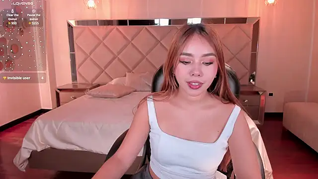 CarolineGraceX online show from March 20, 2025, 10:54 am