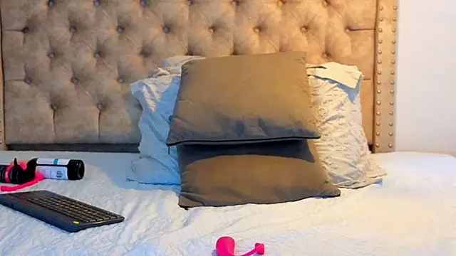 Snapshot of Anya_Texas chatting on March 3, 2026, 8:16 pm Anya Texas online show from March 3, 2026, 8:16 pm