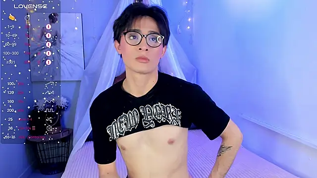 Snapshot of cherryy_boy chatting on May 28, 2026, 9:54 pm cherryy boy online show from May 28, 2026, 9:54 pm