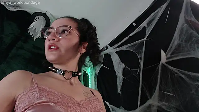 Snapshot of Tanya_WorldBondage chatting on November 14, 2025, 12:47 am Tanya WorldBondage online show from November 14, 2025, 12:47 am