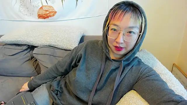 luxgray online show from January 30, 2025, 9:58 pm