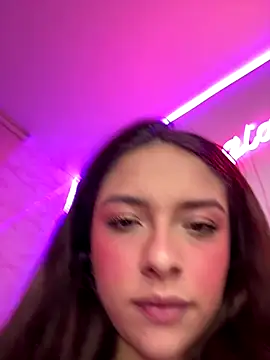 Snapshot of YovngBaby chatting on January 6, 2026, 3:32 am YovngBaby online show from January 6, 2026, 3:32 am