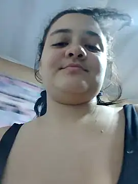 Snapshot of Liancy chatting on November 16, 2025, 10:35 pm Liancy online show from November 16, 2025, 10:35 pm