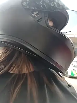 Snapshot of Liancy chatting on February 17, 2025, 8:27 pm Liancy online show from February 17, 2025, 8:27 pm