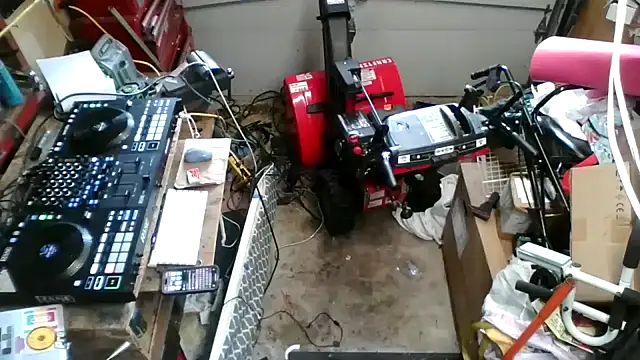 tongueispowerr6d9 online show from January 16, 2025, 4:39 pm