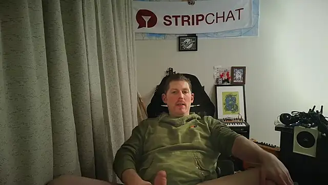 Snapshot of Rock_Pierce chatting on February 3, 2026, 3:15 am Rock Pierce online show from February 3, 2026, 3:15 am