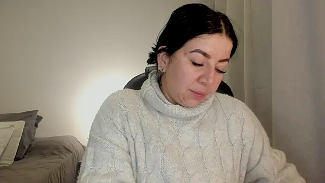 Snapshot of Im_coco chatting on November 15, 2025, 1:42 am Im coco online show from November 15, 2025, 1:42 am