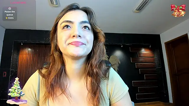 Snapshot of IsabellaaJoness chatting on December 16, 2025, 12:42 pm IsabellaaJoness online show from December 16, 2025, 12:42 pm