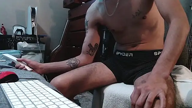 psil0cyb0rg online show from October 9, 2025, 3:18 am