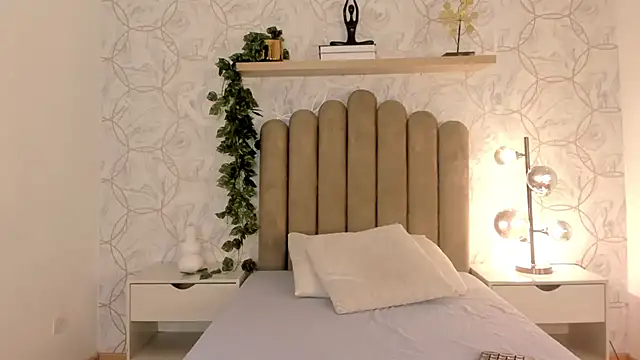 Roma  love online show from March 3, 2025, 11:22 am