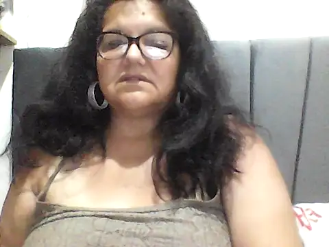 kassandra02 online show from September 19, 2025, 3:10 am