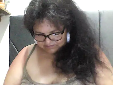 kassandra02 online show from September 16, 2025, 1:34 pm