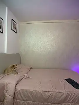 ValeryR  online show from February 9, 2026, 10:41 pm