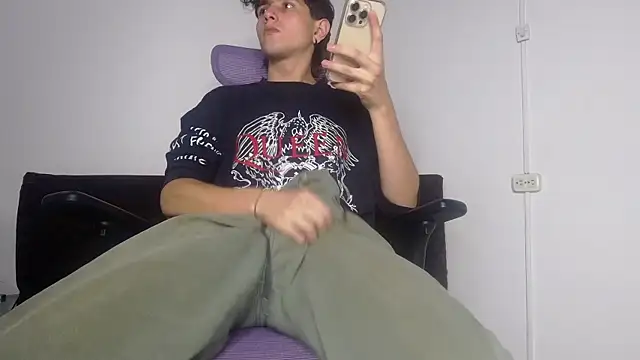 alex connorr online show from July 22, 2026, 10:56 pm