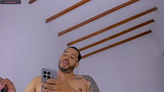 jorge narvaezz online show from April 13, 2026, 5:50 pm