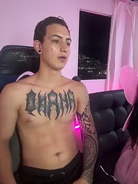 Snapshot of aliensexy chatting on November 2, 2025, 12:26 am aliensexy online show from November 2, 2025, 12:26 am