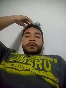 Snapshot of luisfer_98 chatting on December 18, 2025, 12:05 am luisfer 98 online show from December 18, 2025, 12:05 am