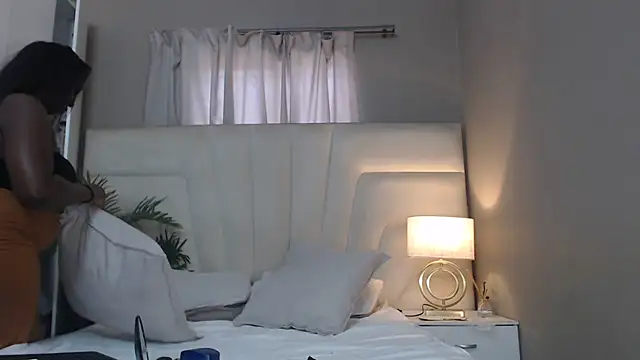 Snapshot of naughtyblackdolie chatting on April 3, 2026, 10:11 am naughtyblackdolie online show from April 3, 2026, 10:11 am