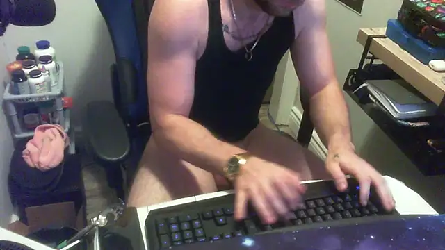 Snapshot of GeneralXMillyX chatting on November 6, 2025, 3:38 pm GeneralXMillyX online show from November 6, 2025, 3:38 pm
