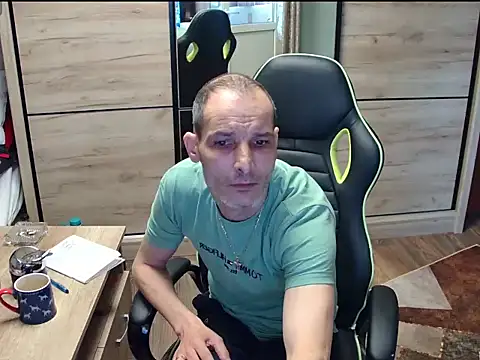 Snapshot of adyyo3 chatting on March 29, 2026, 10:06 am adyyo3 online show from March 29, 2026, 10:06 am