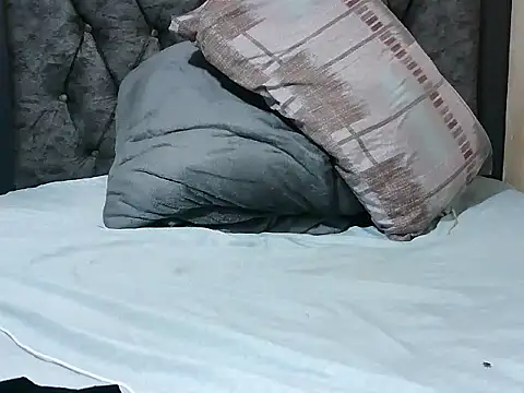 Snapshot of horny_tasha chatting on February 7, 2026, 7:44 pm horny tasha online show from February 7, 2026, 7:44 pm