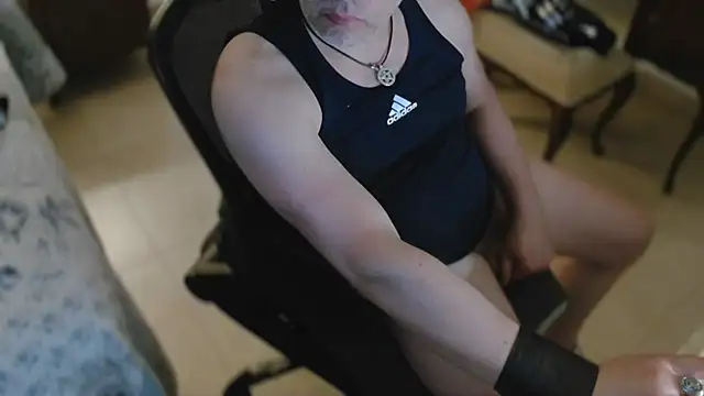 Snapshot of slzypvtpig chatting on February 21, 2026, 10:28 am slzypvtpig online show from February 21, 2026, 10:28 am