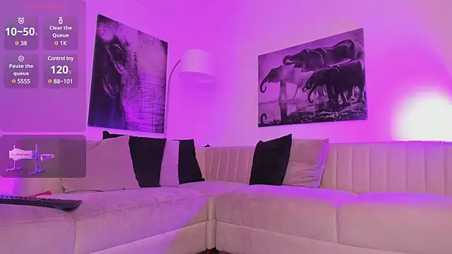 Snapshot of alaia7h chatting on March 22, 2025, 1:43 am alaia7h online show from March 22, 2025, 1:43 am