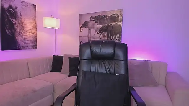 Snapshot of alaia7h chatting on November 16, 2025, 7:40 pm alaia7h online show from November 16, 2025, 7:40 pm