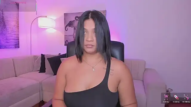 Snapshot of alaia7h chatting on October 22, 2025, 7:35 pm alaia7h online show from October 22, 2025, 7:35 pm