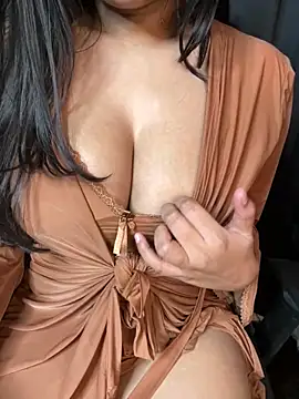 Snapshot of Janhvi_ chatting on December 11, 2024, 10:25 am Janhvi online show from December 11, 2024, 10:25 am